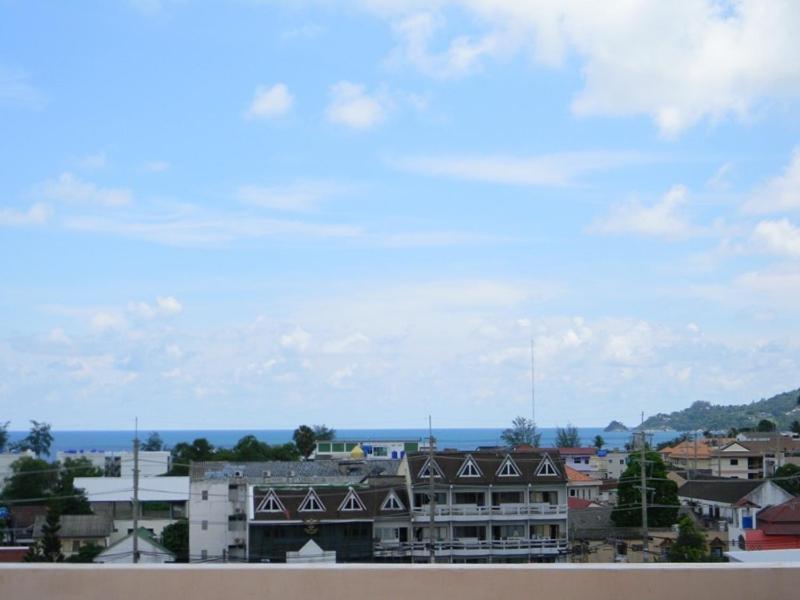 G&B Guesthouse Patong Buitenkant foto