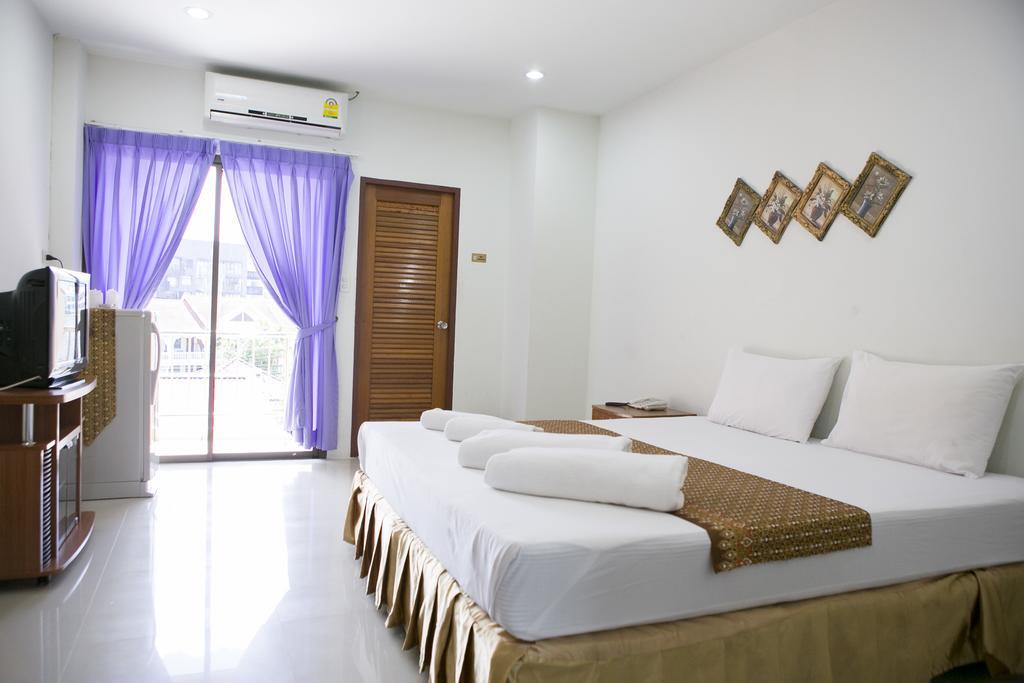 G&B Guesthouse Patong Buitenkant foto